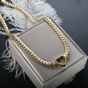 NWOT Shaped Necklace Choker Jewelry for Women